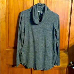 Long sleeve loose turtle neck cotton top